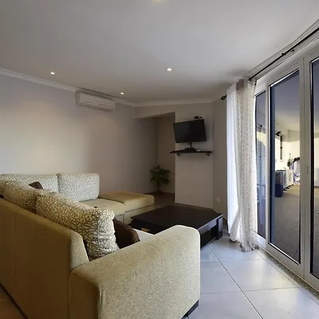 Prestige Five Sea View Marina By Tatihomes *